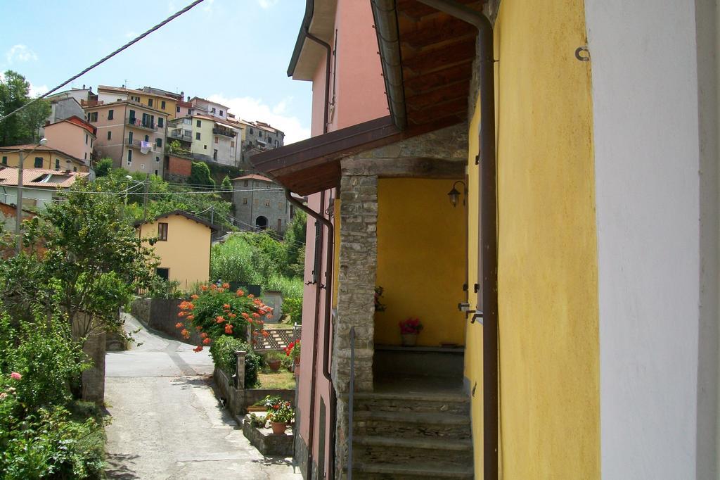 La Casa Del Borgo Apartamento Beverino Quarto foto